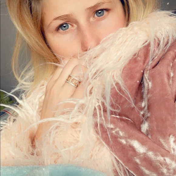 Lux Muse Coat - Picture 12 of 12